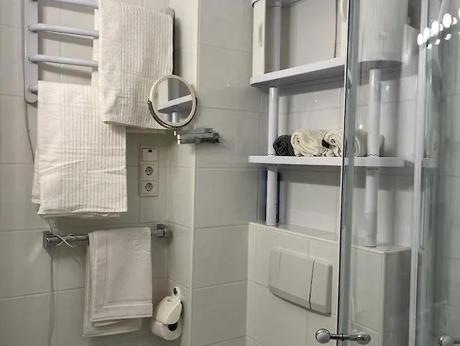 Lejlighed Sophie Mit Hallenbad Und Sauna By Monicare Seefeld in Tirol